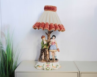Duża porcelanowa lampa stołowa z lat 60. XX wieku, figurka, w stylu Capodimonte