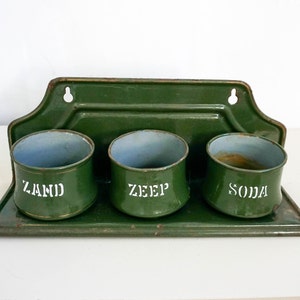 Cozinha antiga holandesa vintage, rack de lavanderia, sabão de areia, verde darg, branco, dourado, cinza