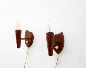 Ein Set Teakholz-Wandlampen, sehr seltene Vintage-Wandlampe aus den 60er Jahren, Wandlampe, dänisches Design