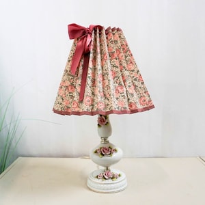 Vintage 60s Dutch Ceramic Table Lamp, Mid Century Modern, white base , cream white vintage lampshade, flower decoration