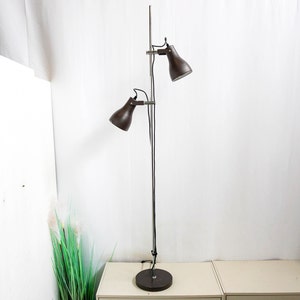 Années 1960 vintage Anvia Almelo, Minimaliste, Lampadaire, Lampadaire, Abat-jour brun, milieu du siècle, 2 lumières