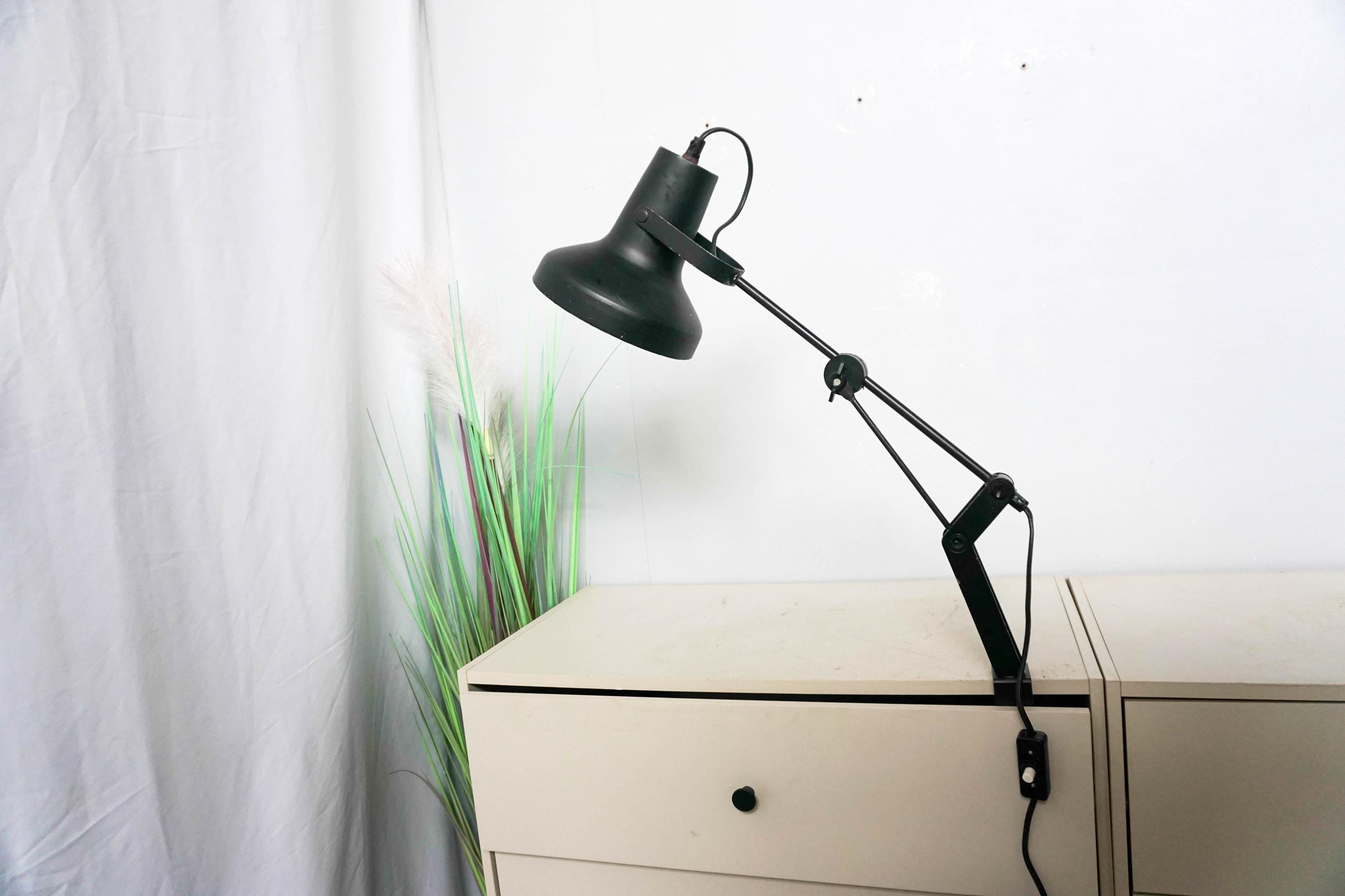 Hollywood studio LIGHT 卓上ライト　アメリカ　1980？ 1980s Bruns Lighting Mid Century Black Architect Lamp, Vintage