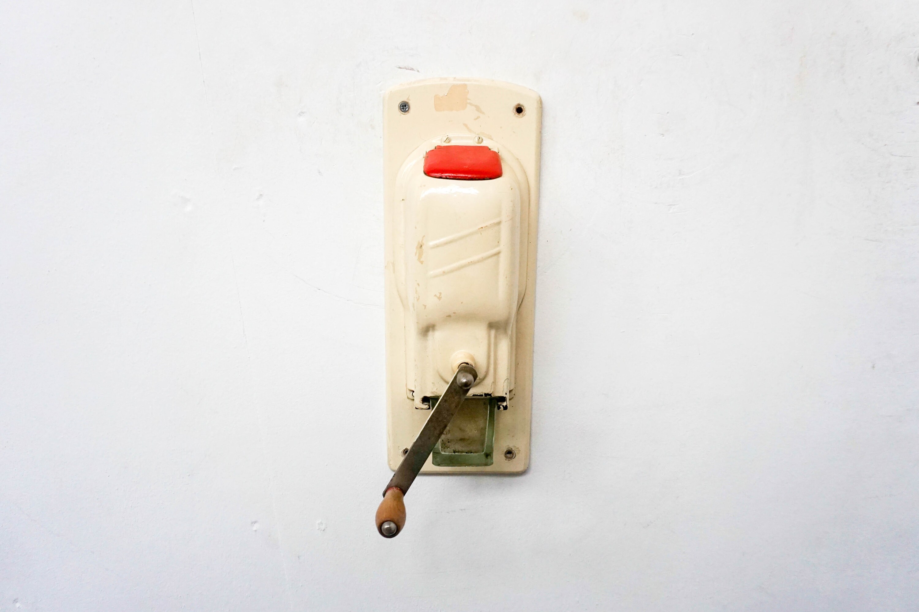 Vintage Dutch Coffee Grinder PEDE Peter Dienes Green 'coffee' Wall