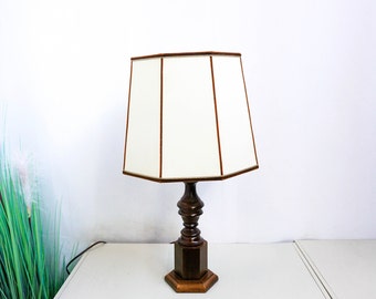 1960s Oak Wood table Lamp, Very Rare Vintage table lamp 60s, table lamp, dutch design, vintage lampshade