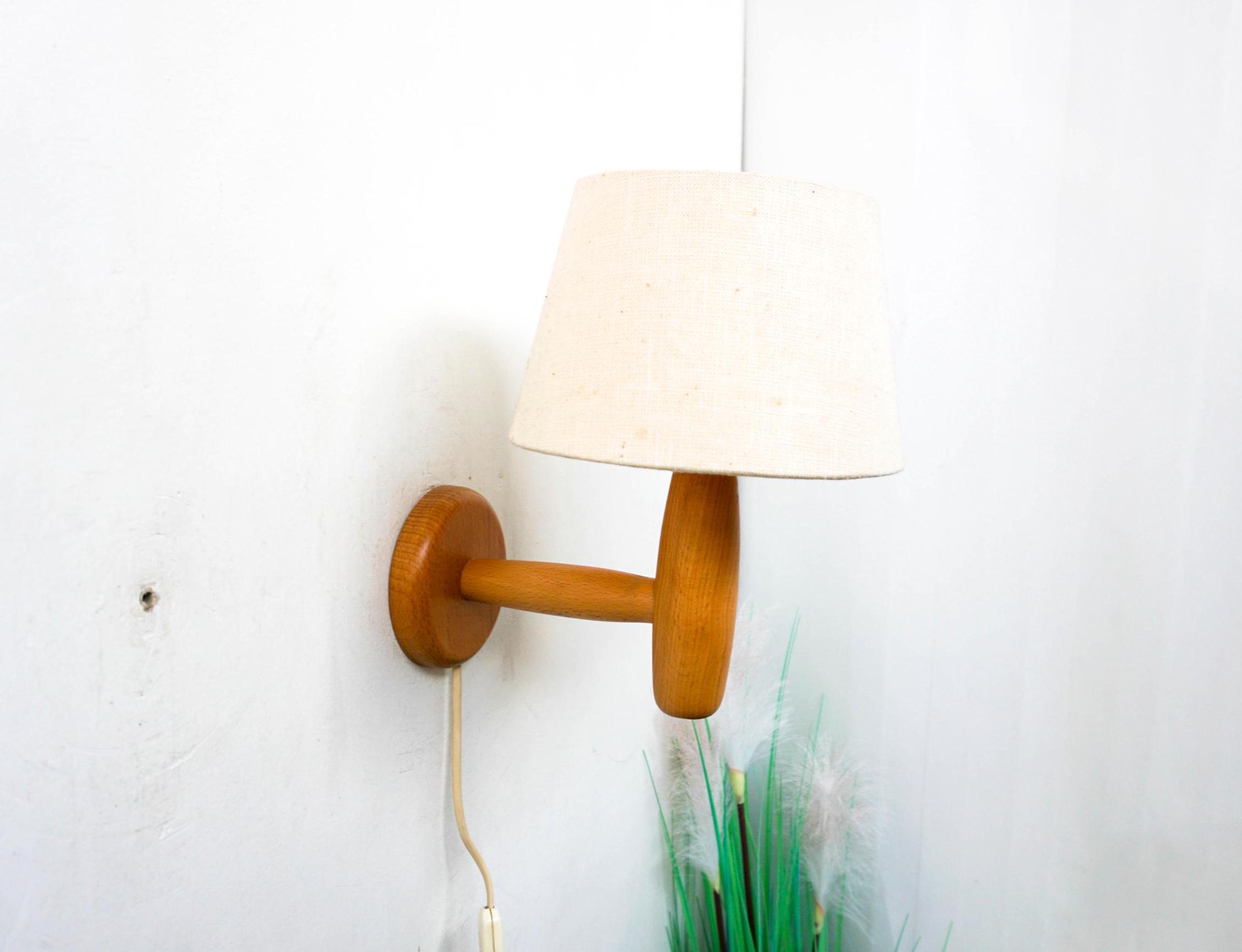 1980s Pine Wall Mounted Arm Lamp, Swedish Modern Lighting, 1980s