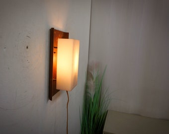 Philips midcentury modern, Vintage wall lamp, Philips, Dutch Design 1970s, bend plywood, white acrylic lampshade