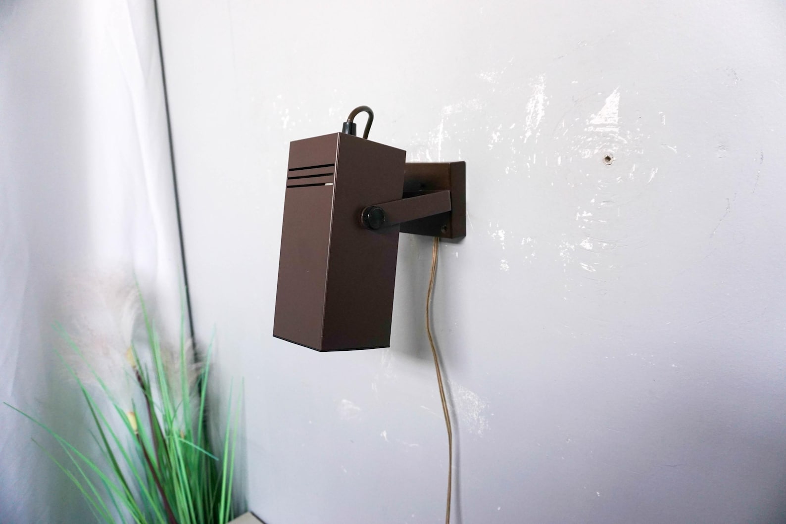 1960s Philips Modernist Cube Spot wall Lamp made in the Netherlands