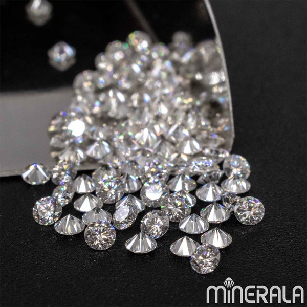 Diamant rond de laboratoire Moissanite taille à facettes 1 mm - 4,5 mm Pierres précieuses D-E Couleur blanche Clarté VVS sans certificat Lot de gros WP002B5