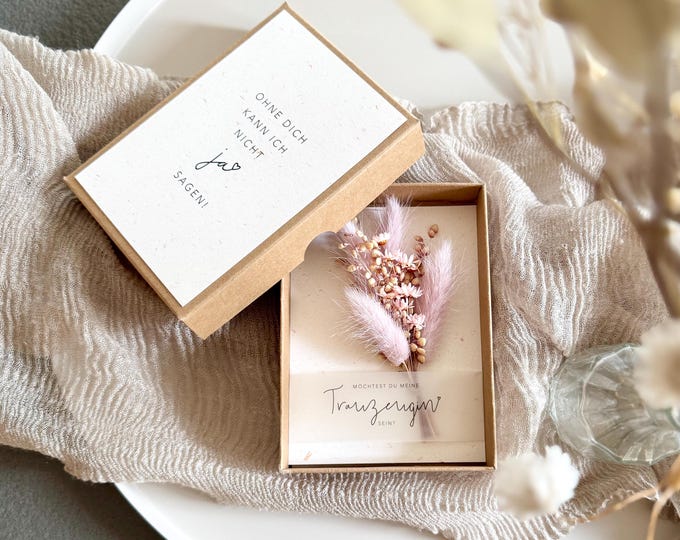 HARPER ROSA Maid of Honor Gift Box Small Dried Flower Bouquet Would you... be my maid of honor? Small wooden heart