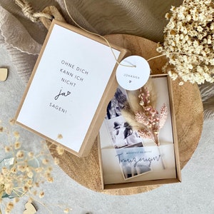 Geschenkschachtel HARPER Trauzeugin kleiner Trockenblumenstrauß Möchtest du... meine Trauzeugin werden? + personalisierter Anhänger mit Name