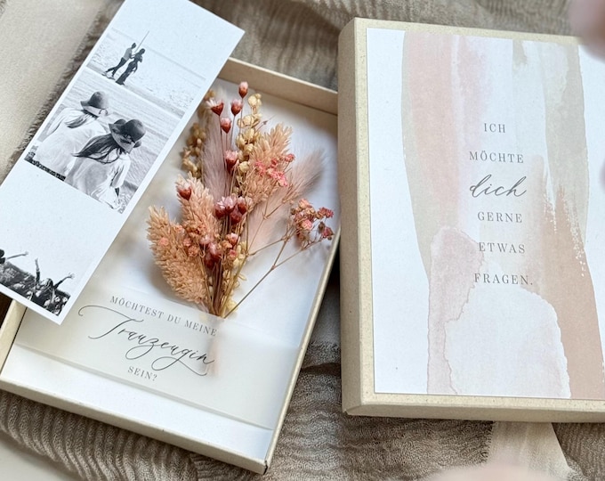 Gift box grass paper AMBER Maid of Honor small dried flower bouquet Would you... to be my maid of honor?