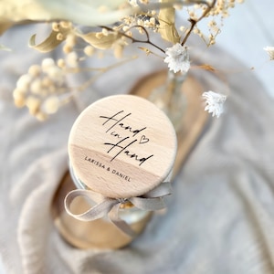 Vorratsglas No. 401 Geschenkglas NIKA Hand in Hand personalisiert mit Namen Hochzeitsgeschenk opt. mit Karte und Trockenblumen