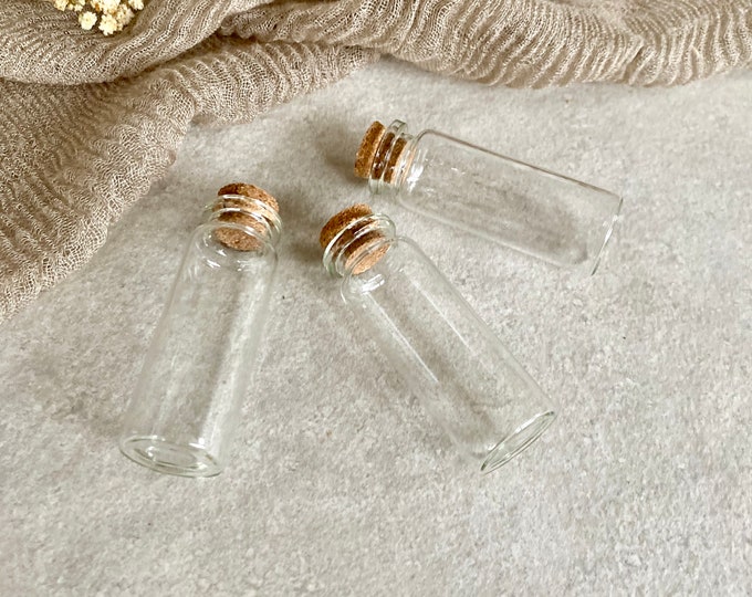 Mini Glass with Cork DIY Crafts Decoration