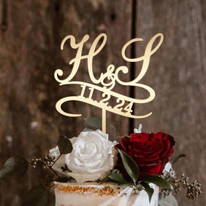 Topo de bolo de casamento com data, Topo de bolo de script personalizado para casamento, Topo de bolo de casamento rústico, Topo de iniciais personalizado, Presente de aniversário
