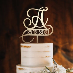 Cake Topper for Weddings,Wedding cake topper with a date, Personalized, Anniversary Cake toppers , A Cake Topper, Rustic wedding cake topper