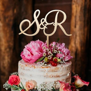 Spersonalizowana ozdoba na tort weselny z monogramem, rustykalny wieniec z inicjałami z brzozy. Ozdoba na tort weselny: litera z brzozy, inicjał S R B M G