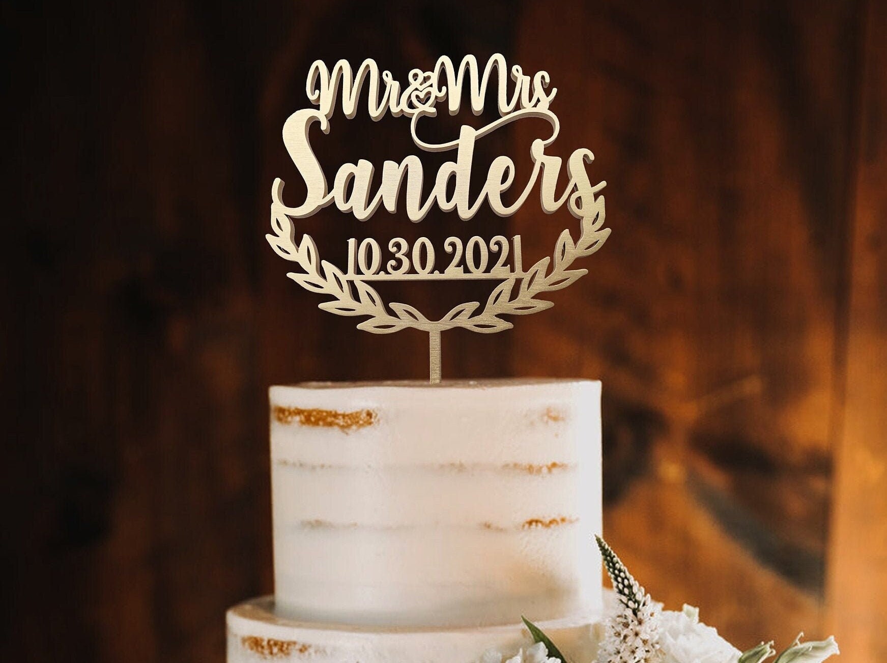 Adorno para tarta de bodas con fecha, apellido del Sr. y la Sra., adorno  personalizado para tarta de aniversario de oro para boda. - Etsy México, image size:1743x1303