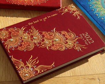Handpainted Academic Year 2022-2023 A5 Diary |Gift for Teachers,University Students, Academics|Henna Inspired Mandala Art Personalised Diary