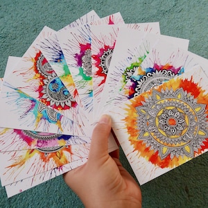 Ensemble de 12 cartes postales spirituelles colorées/mini tirages d’art | chakras | lotus | graine de vie | arbre de vie | illustrations cadeau mandala henné
