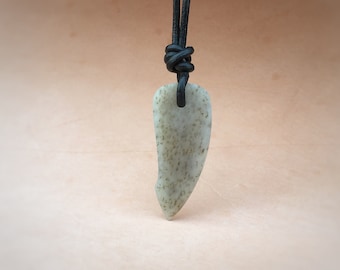 Jade amulet!  Stone pendant, Siberian Jade