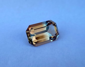 Bicolor topaz, Rare stone