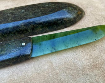 Jade knife, Collector's Stone Knife