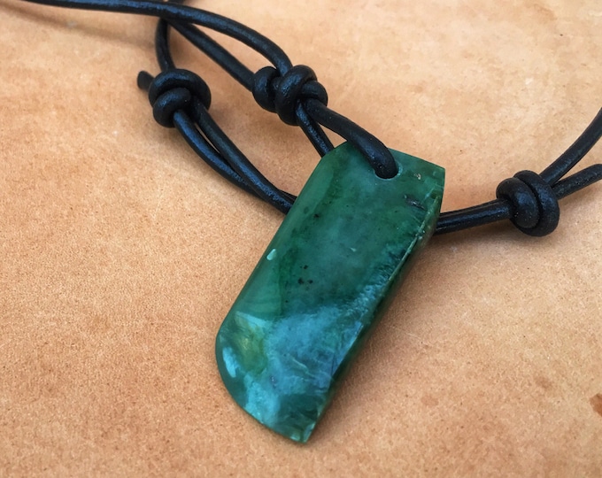 Amulet, Jade Pendant, Cat's Eye Jade