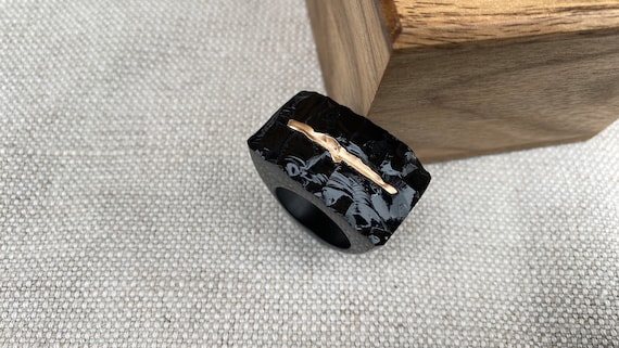 Neolithic ring, Black obsidian ring and gold