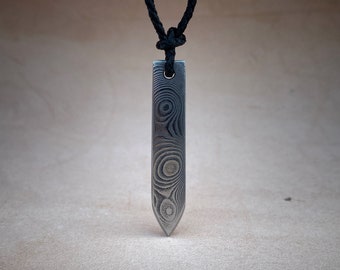 Damask pendant