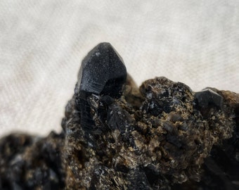 Morion, Black quartz crystals on the matrix