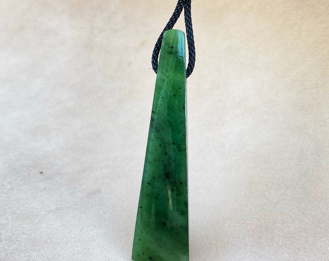 Jade pendant, Amulet jade, Nephrite stone 28@