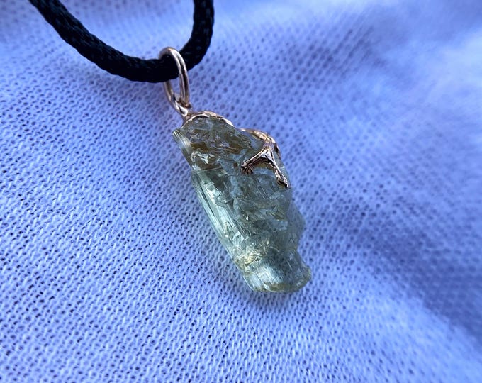 Heliodor Crystal Pendant, Natural Heliodor, Minimalist gold pendant
