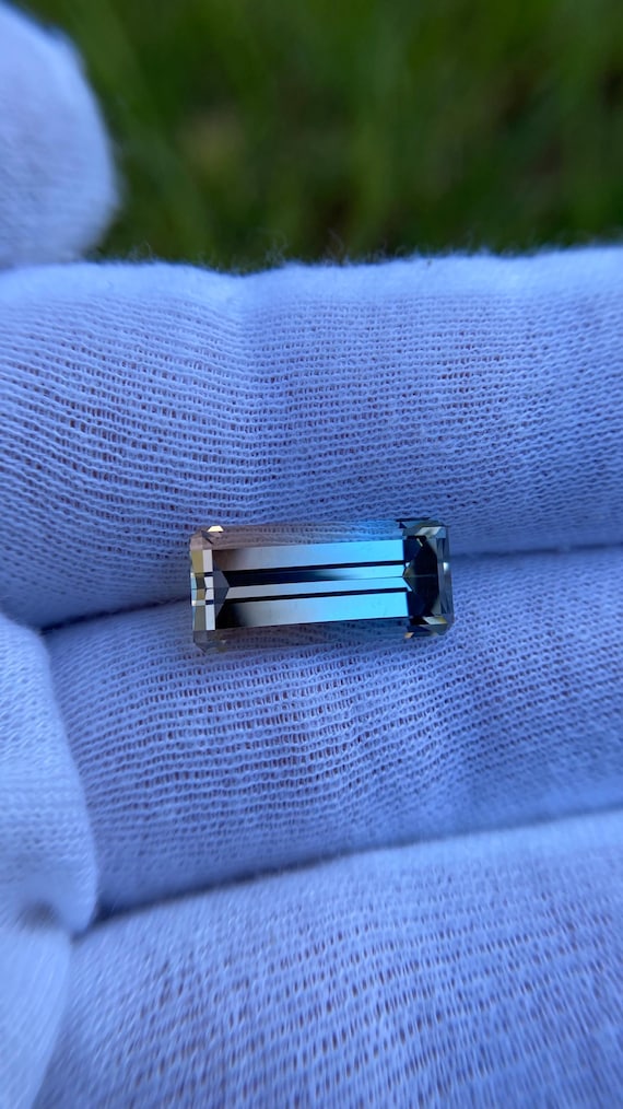 Polyhrome topaz 11.30 ct, Rainbow gemstone, Top Stone, Rare