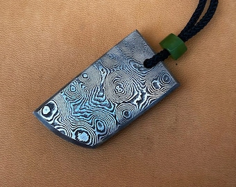 Damask pendant