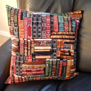 Cushion, Book Lover