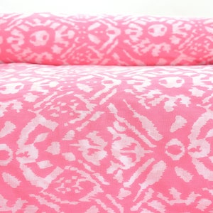 Indian Fabric Ikat Cotton fabric by the yard, Handloom Ikat Cotton Fabric Quilting Cotton Cambric Cotton, Ikat Dress Fabric, Printed Ikat
