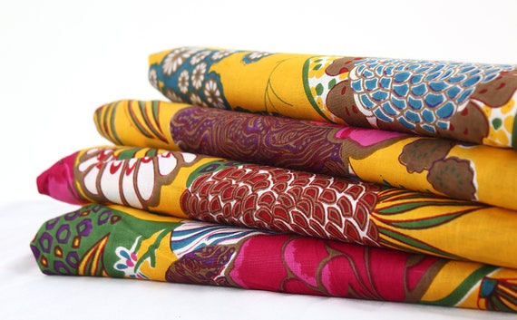 Floral Print Fabric, printed cotton fabric - Indian Fabric- soft cotton Fabric by the yard for Dress / Nursery / Quilting / Crafting