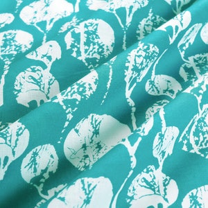 Green Cotton Fabric, modern floral fabric, Indian dress fabric, sewing theme fabric, soft cotton fabric, screen print cotton fabric