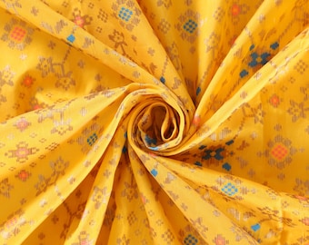 Gele brokaatstof op maat gesneden Banarasi Indiase bruidstrouwjurk Varanasi gemengde zijde knutselen naaikostuum Lehenga draperie blouses