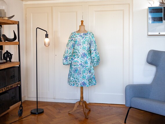 Mini Flower Dress with maxi sleeves- true vintage