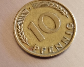 Ich verkaufe hier eine seltene Münze der Deutschen Bundesbank  10 Pfenning 1950 D in einem ausgezeichnetem Zustand /Ich nehme Angebote an