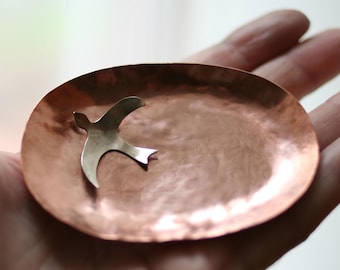 ovál a pták, který nikdy nebyl (the bird that never existed)
