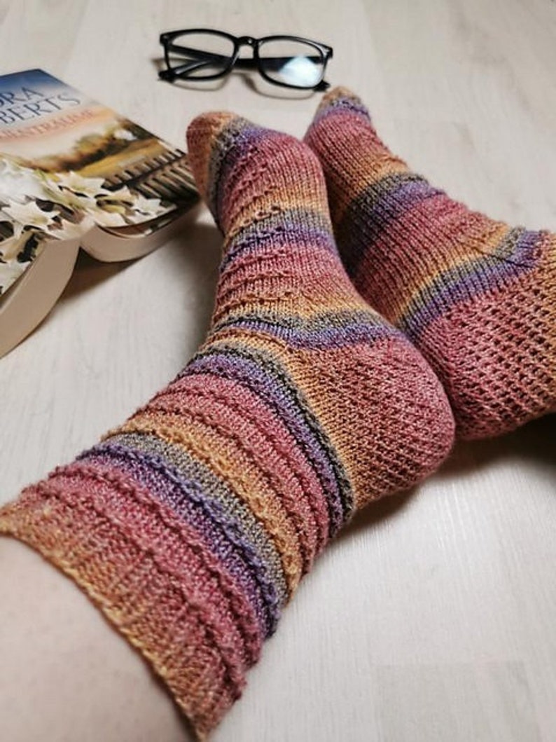 Anleitung Socken Kettline Socks Strickanleitung für Socken mit Herzchenferse Bild 4