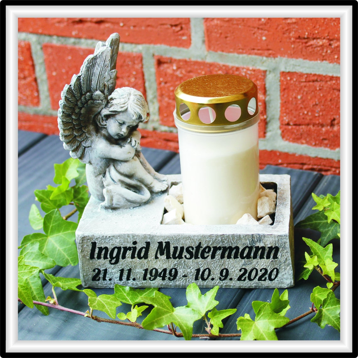Grabschmuck „Engel Und Herz Mit Inschrift“ – 10 Cm, Wetterfester Kunststoff, Mit Weißer Rose