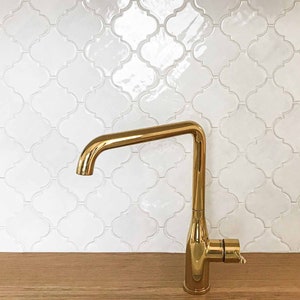 Ceramic Tiles for Kitchen Backsplash or Bathroom Wall - Handmade Arabesque Shape in White Color - 1m2 (sqm)