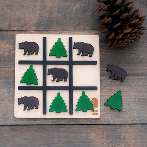 Christmas Tic Tac Toe Wooden Boards Game: Xmas Gift for All Ages. Playful Noughts and Crosses Holiday Entertainment for Home and Travel image 4