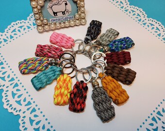 KEY RING, 550 paracord, handmade, key fob, split ring to hold keys, colorful key ring, great gift for guys, gals,or kids, one of a kind