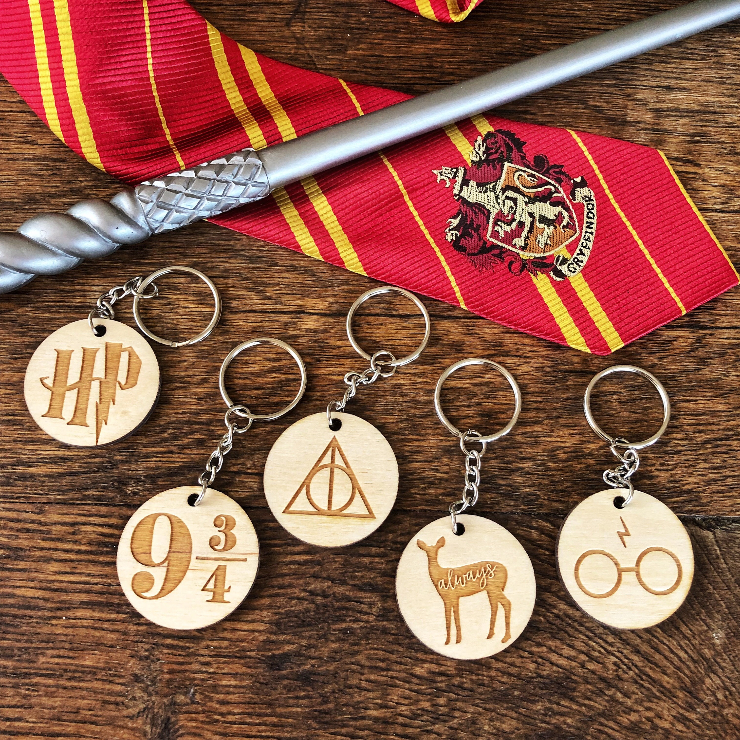 Porte-clés en bois inspiré de Harry Potter -  France