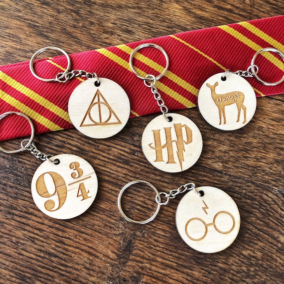 Porte-clés en bois inspiré de Harry Potter -  France