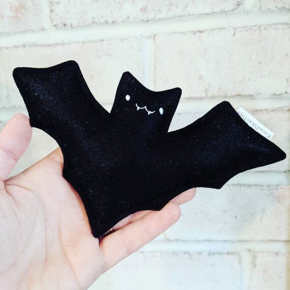 bat cat toy